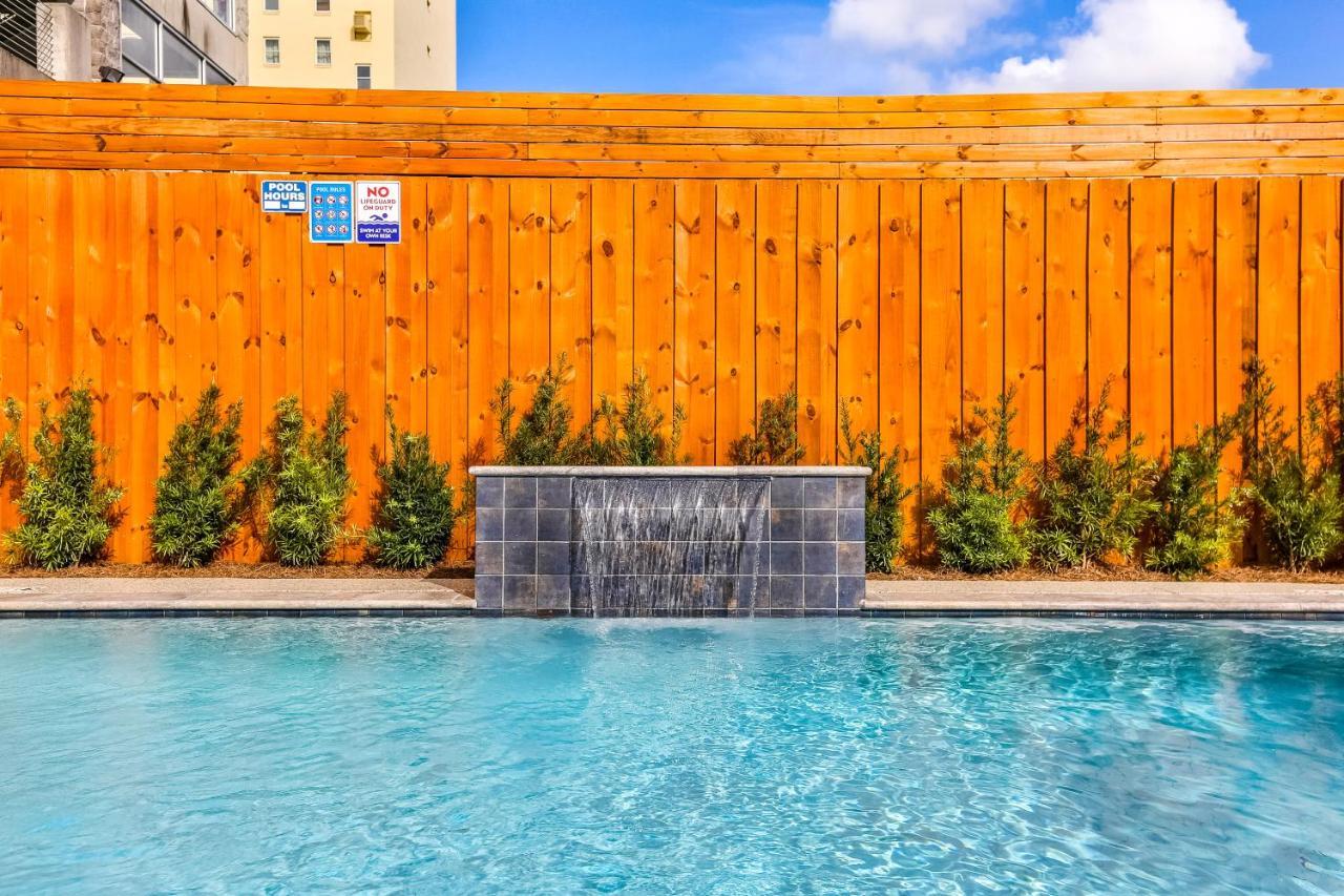 Hosteeva Modern Condo Near Magazine St & Close To Fq نيو أورلينز المظهر الخارجي الصورة