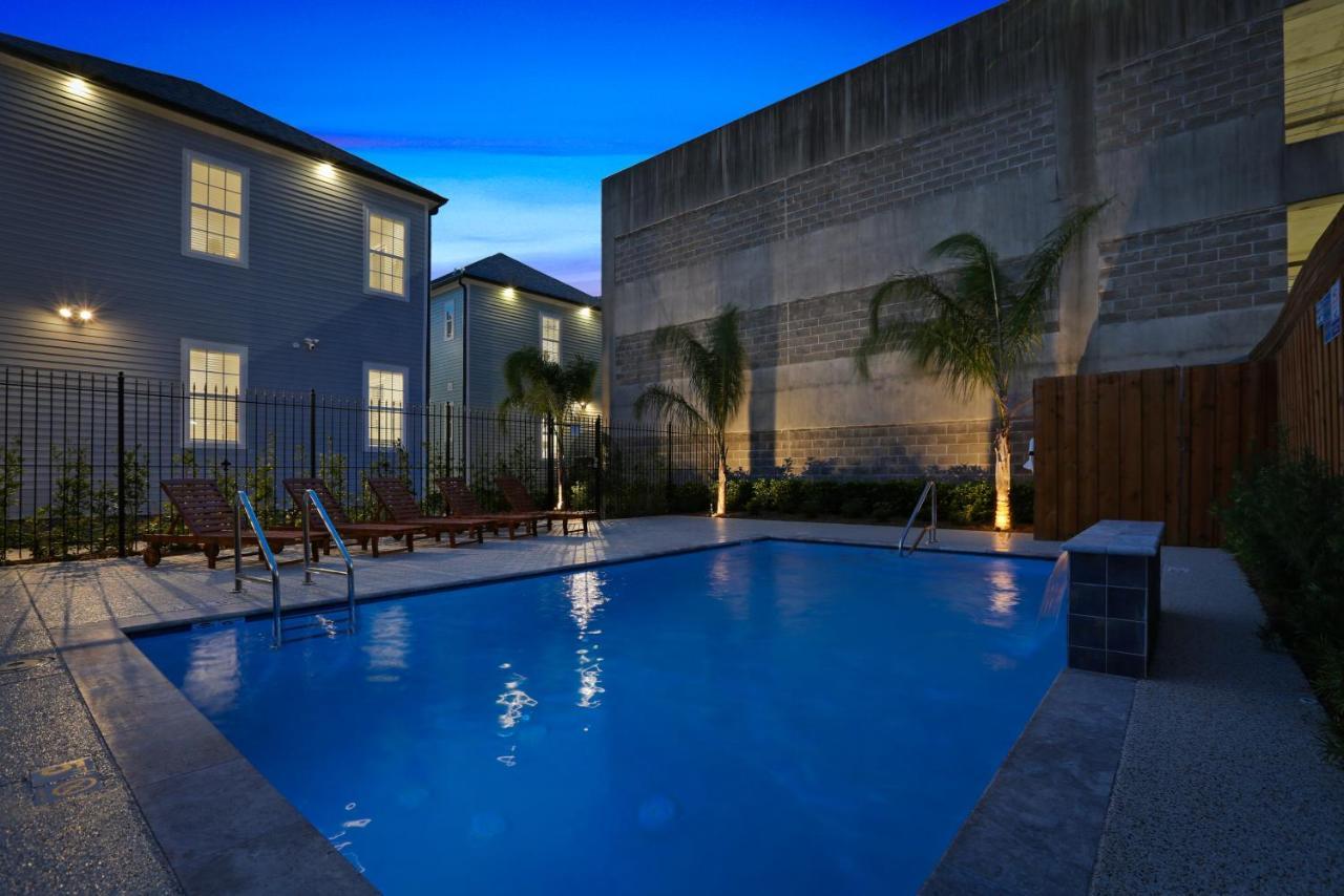 Hosteeva Modern Condo Near Magazine St & Close To Fq نيو أورلينز المظهر الخارجي الصورة