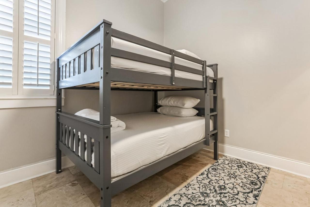 Hosteeva Modern Condo Near Magazine St & Close To Fq نيو أورلينز المظهر الخارجي الصورة