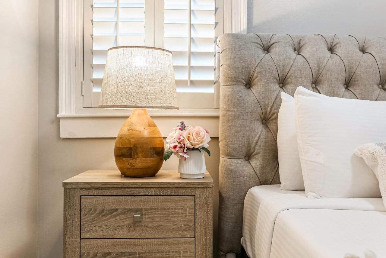 Hosteeva Modern Condo Near Magazine St & Close To Fq نيو أورلينز المظهر الخارجي الصورة